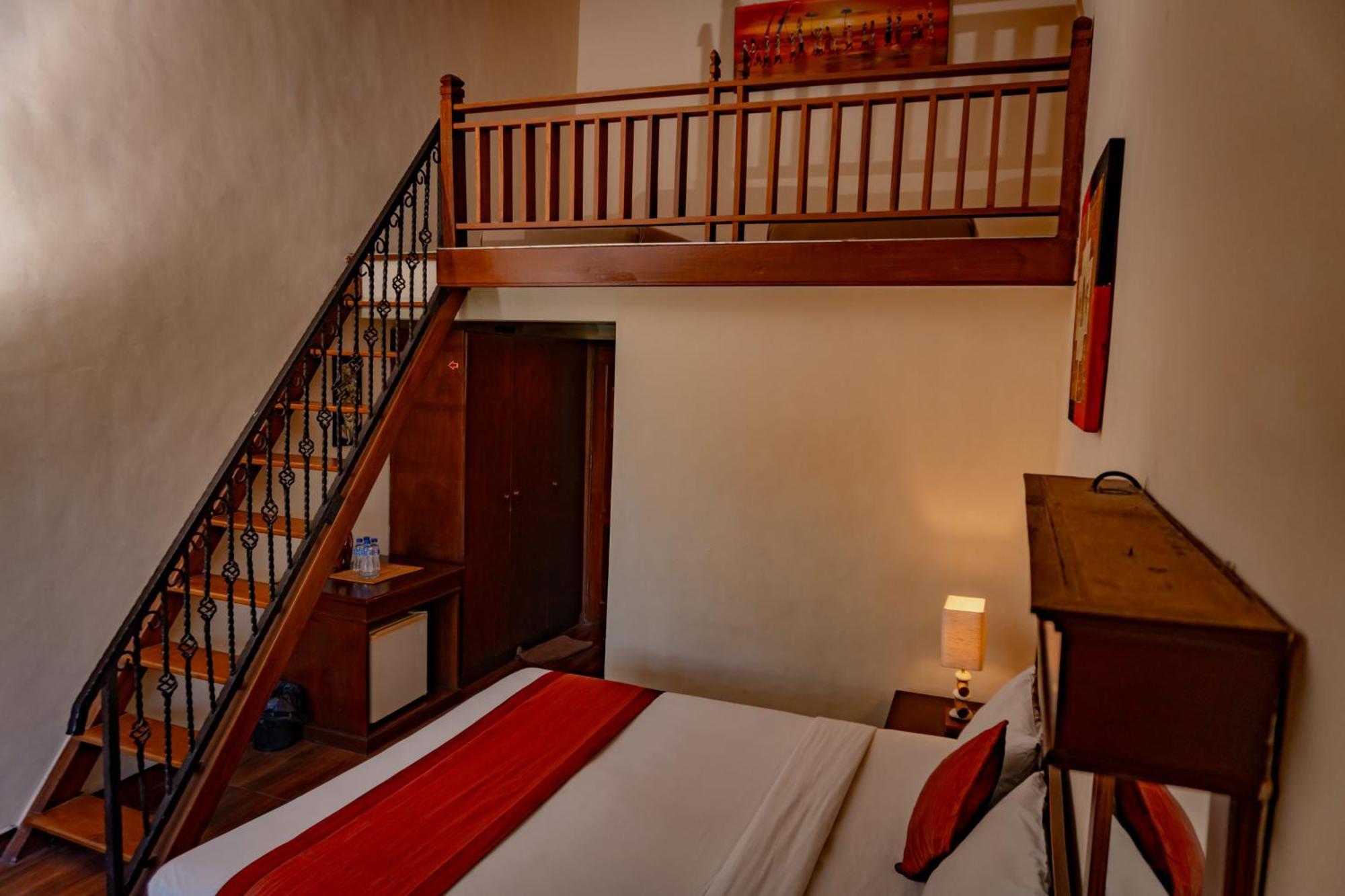 Hotel Puri Dibia Kuta Kuta Lombok Exteriör bild