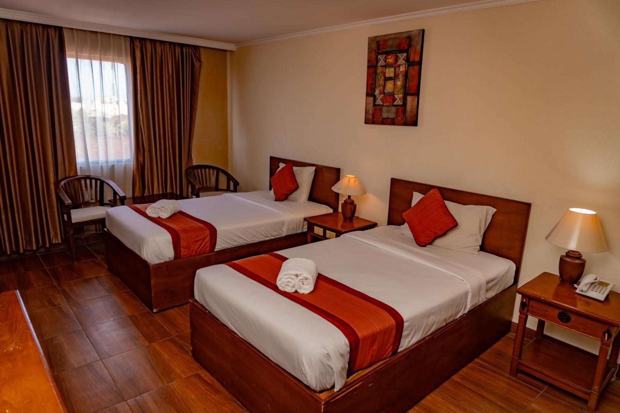 Hotel Puri Dibia Kuta Kuta Lombok Exteriör bild