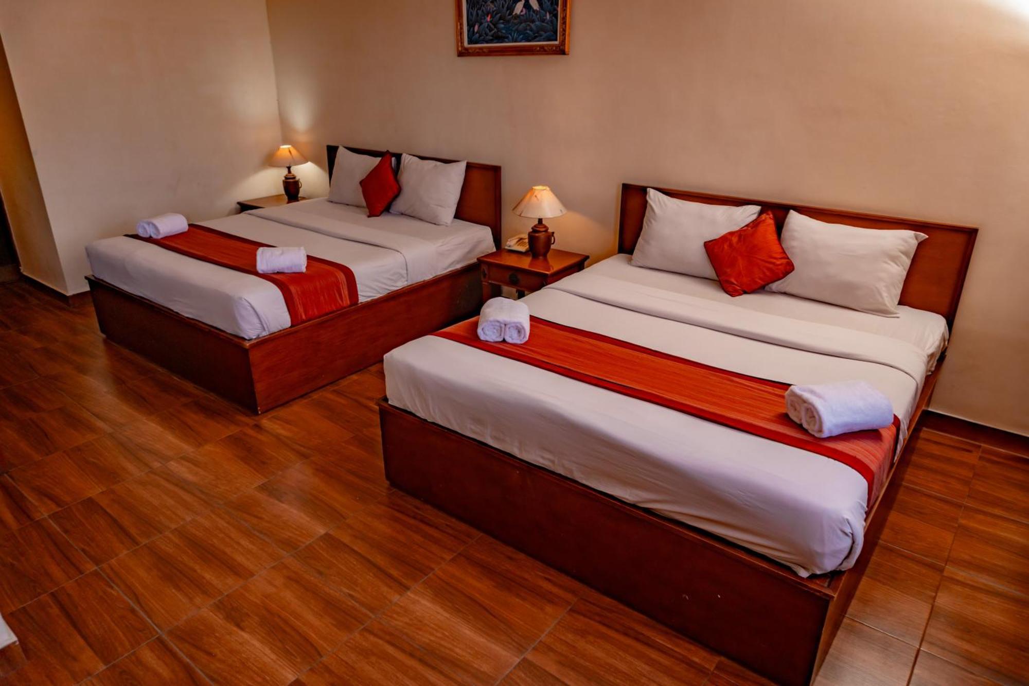 Hotel Puri Dibia Kuta Kuta Lombok Exteriör bild